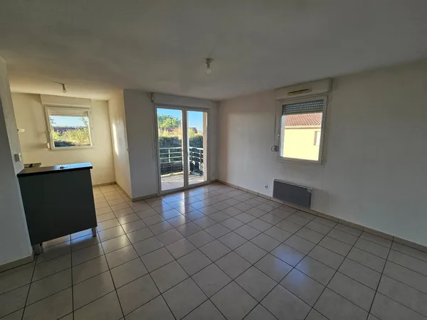 Appartement F3 Creuzier-le-Vieux 56 m² avec piscine dans la résidence