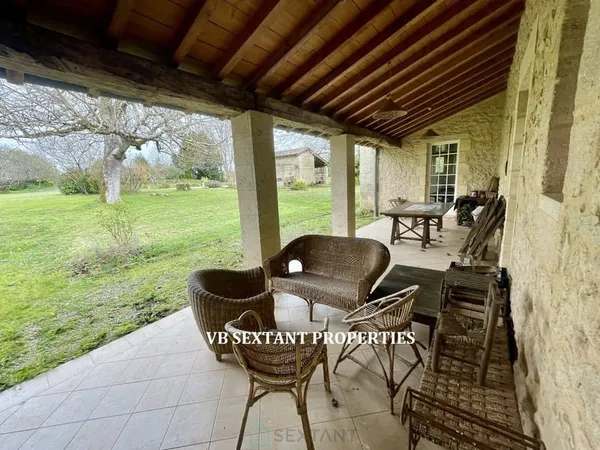 Maison Vente Branne 19p 600m² 997000€