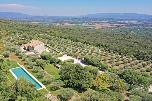 Maison 9 pièces 270 m²