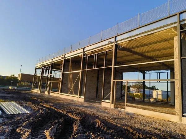 Immeuble industriel 641 m²