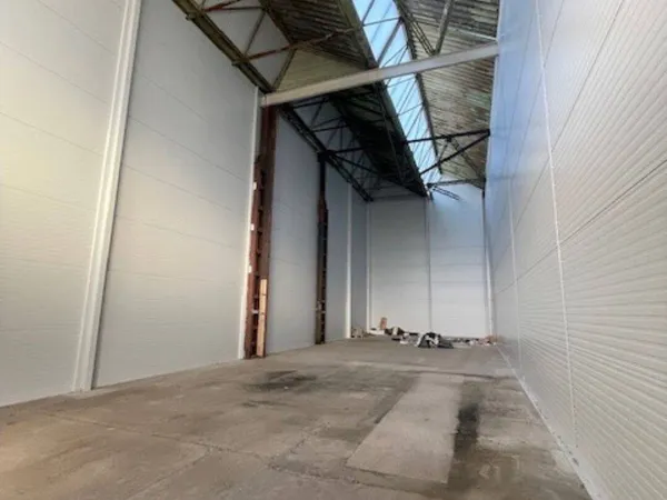 Local d'activité 205 m²