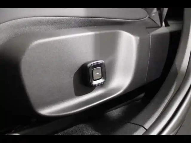 Volvo Ex30 single extended range 272ch ultra — photo 9