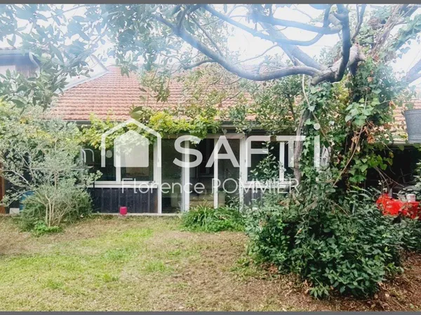 Echoppe Begles de 95 m² et son jardin