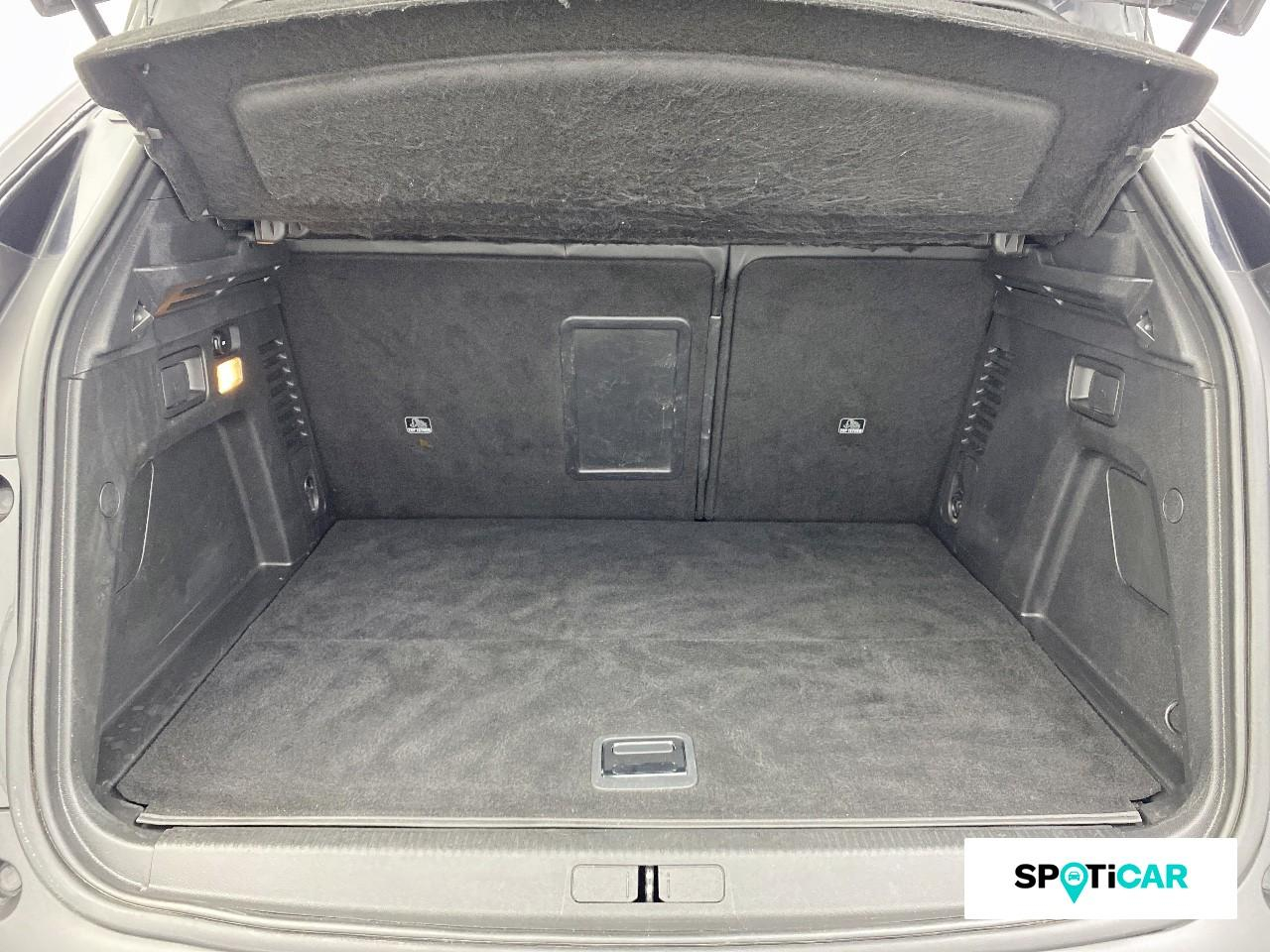 Peugeot 3008 hybrid4 300ch gt e-eat8 — photo 6