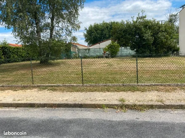 Terrain 350 m² Artigues Pres Bordeaux