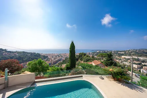 Maison 4 pièces 200 m²