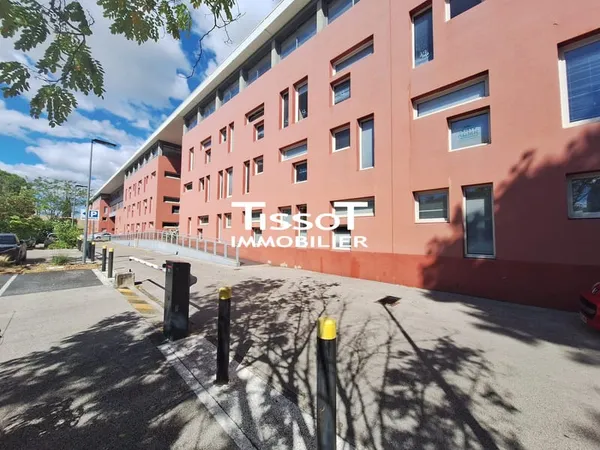 PARC GEORGES BESSE - Bureaux de 200m² avec 10 places de parking