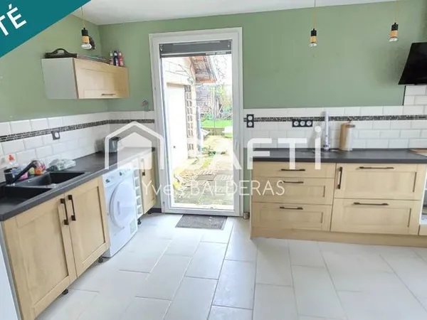 Maison en pierre avec beaux volumes