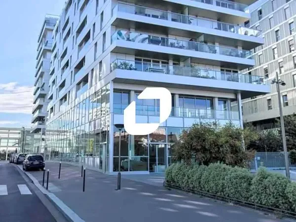A louer Local commercial 218m² Paris