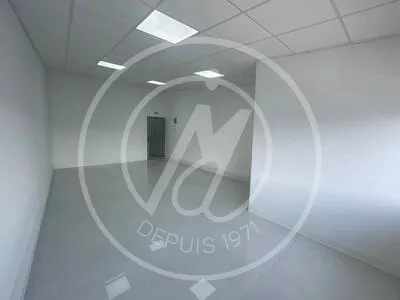 A louer local de bureau de 43m2 à JARRY
