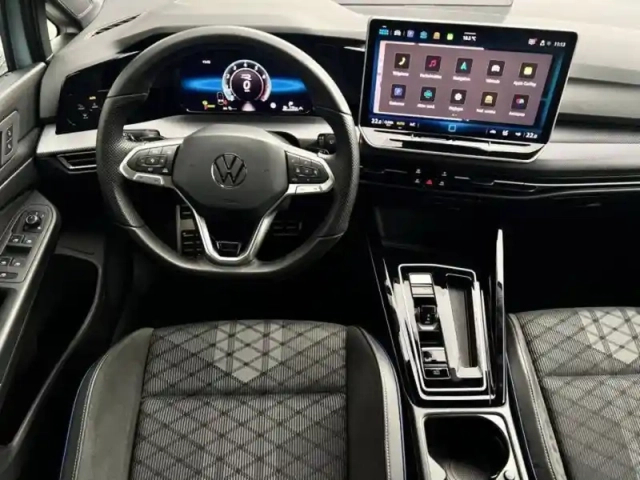 Volkswagen Golf 1.5 etsi evo2 150 dsg7 — photo 34