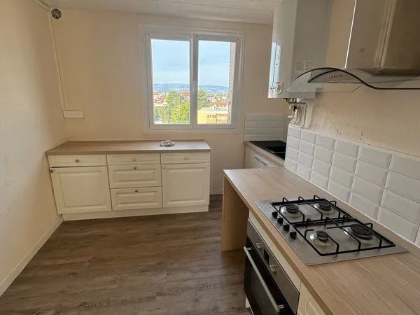 Appartement à louer 350