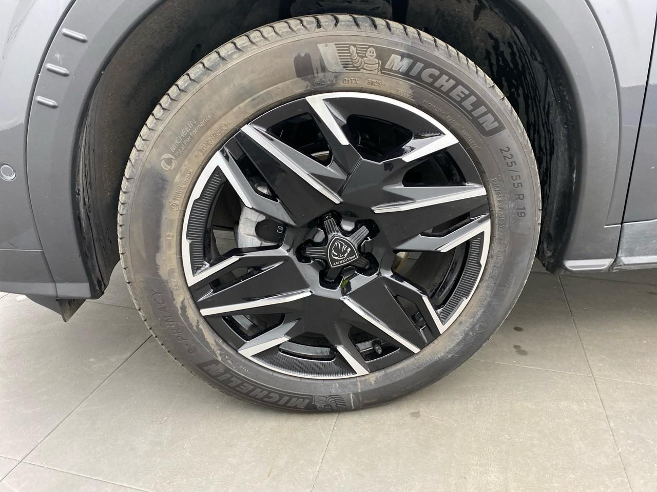 Peugeot 3008 hybrid 145 e-dcs6 gt — photo 11