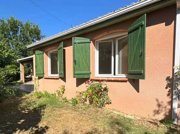 Charmante maison 3 chambres 90 m² avec beau terrain arboré à Montbeton