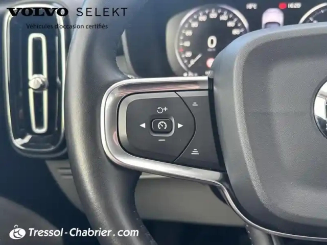 Volvo Xc40 d3 adblue 150 ch geartronic 8 momentum — photo 19