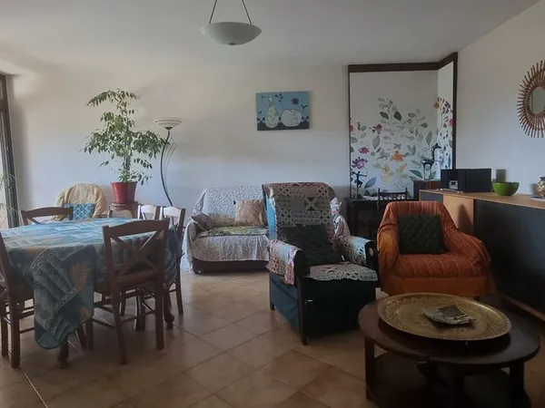 APPART. 71.94 m2 - Av. J. Perrot - 38100 Grenoble limite Ville d'Eybens