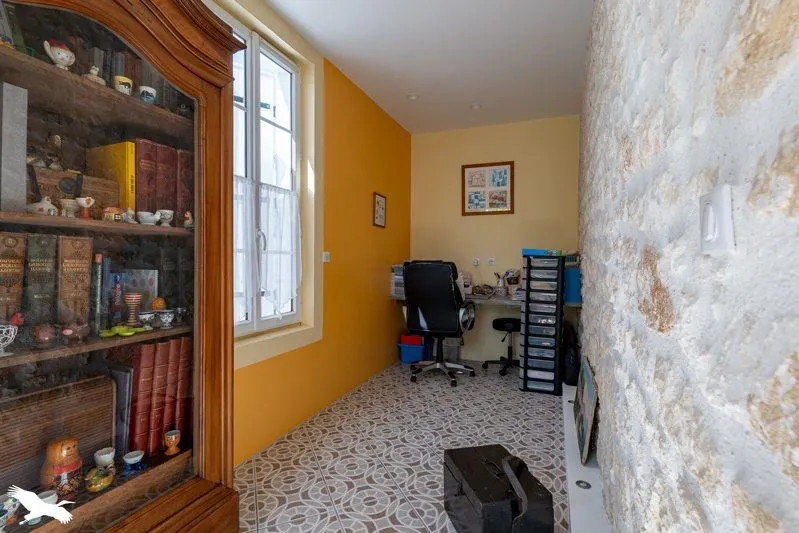 Photo 6
