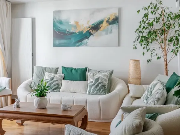 Loue appartement en bail mobilité avec 2 chambres, 2 salles d'eau, 2 wc, 2 balcons et parking