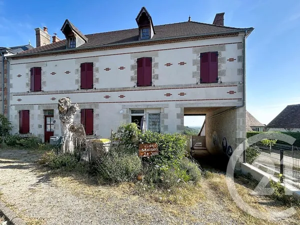 Maison 10 pièces 385 m²