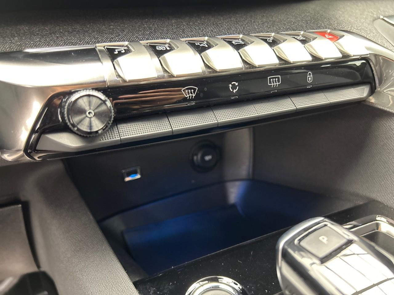 Peugeot 3008 bluehdi 130ch s&s eat8 allure pack — photo 32