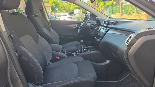 Nissan Qashqai 1.2 DIG-T 115 - N-Connecta – 2018 – 82560 km – Essence – Boîte Manuelle — photo 28