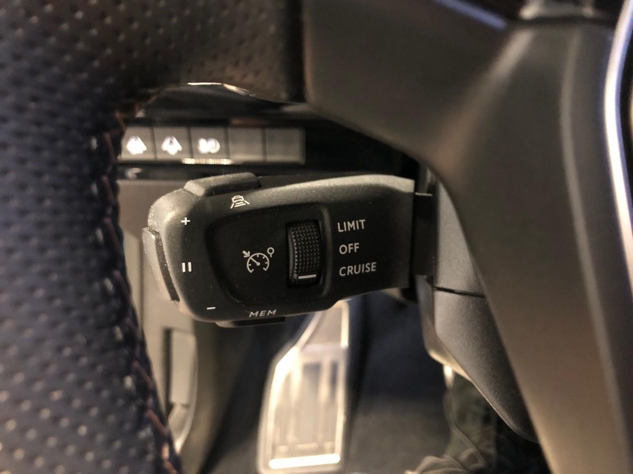Peugeot 508 hybrid 225 e-eat8 gt — photo 28