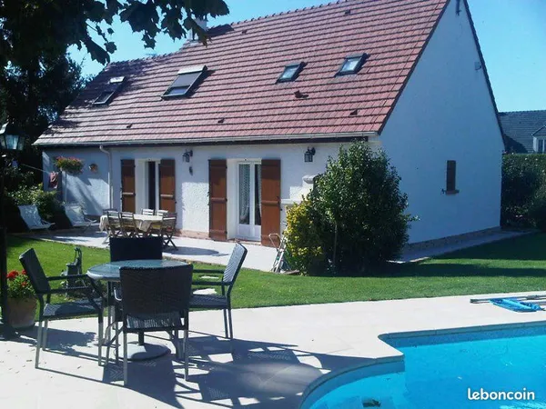 Maison 6 pièces avec piscine chauffée