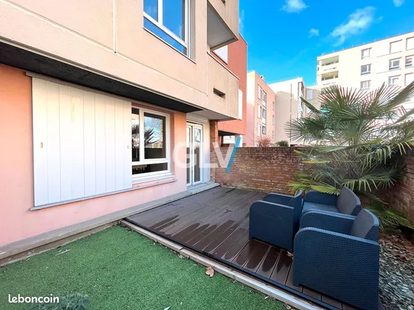 Studio 1 pièce 42 m²