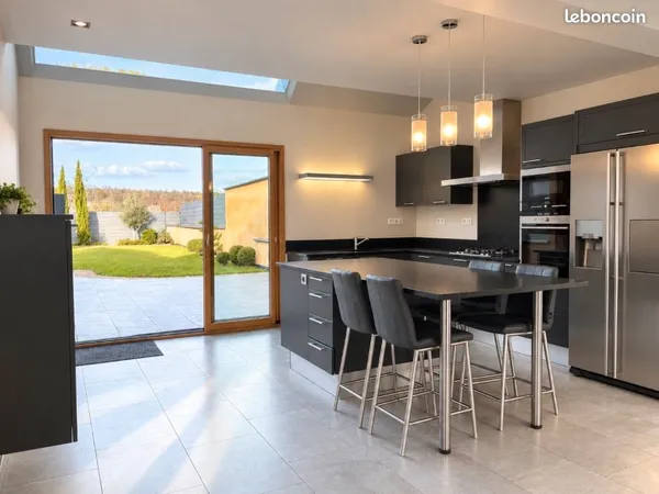Maison de bourg totalement rénovée