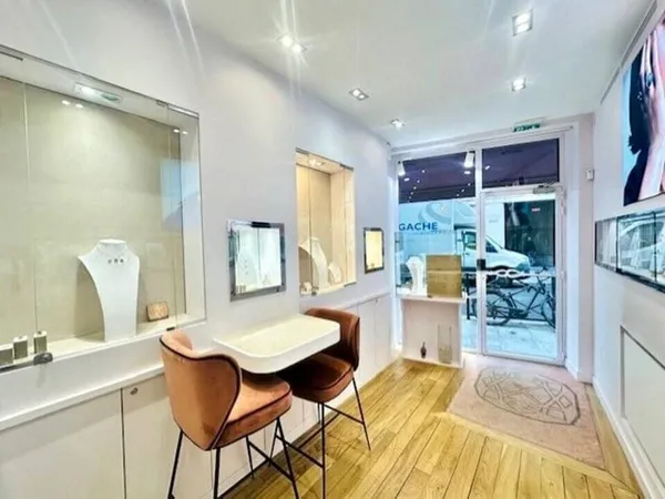 Boutique 49 m²