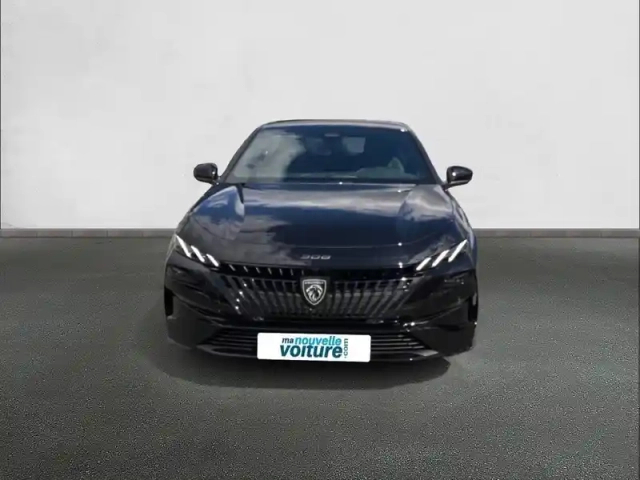 Peugeot 308 hybrid 145 e-dcs6 — photo 2