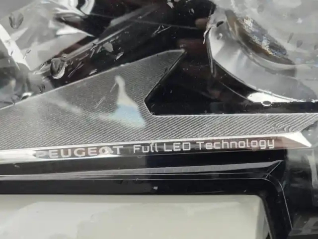 Peugeot 3008 1.2 puretech 130ch s&amp;s gt — photo 9