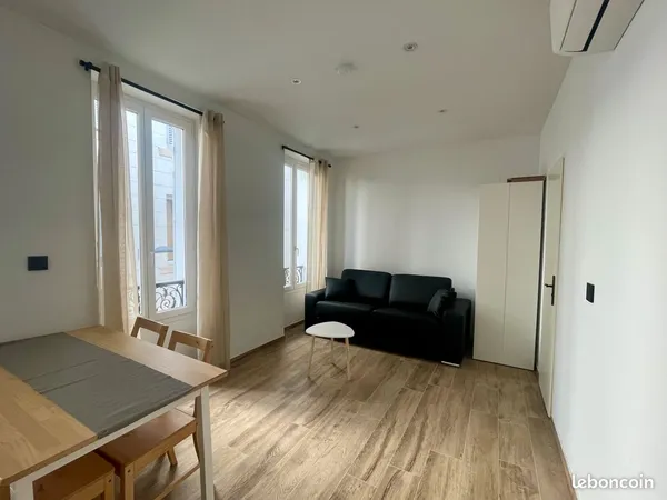 Beau Studio,meublé et climatisé