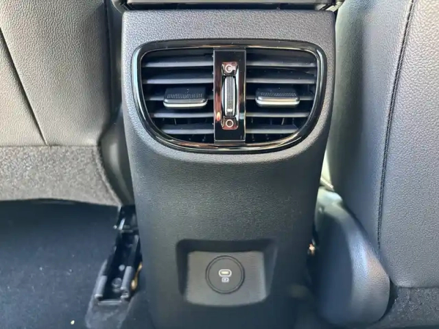 Kia Xceed 1.5 t-gdi 140 ch bvm6 — photo 17