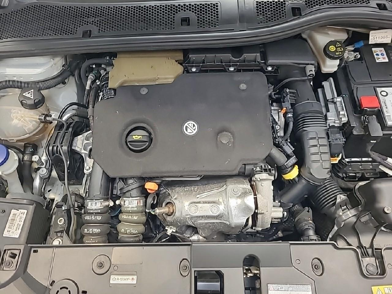 Peugeot 208 bluehdi 100 s&s bvm6 premium — photo 15