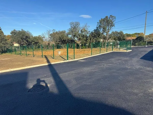 Terrain 400 m²