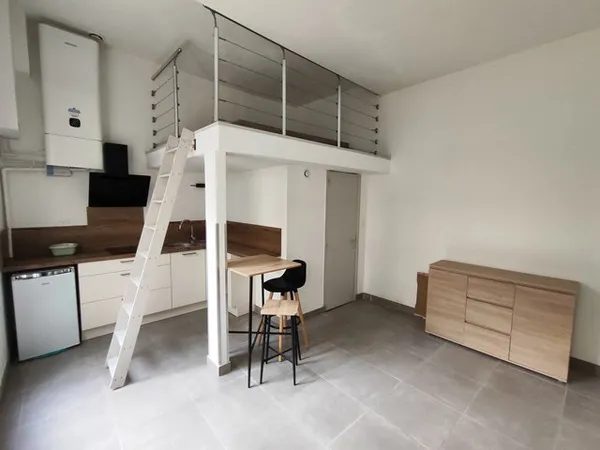 APPARTEMENT HYER CENTRE-VILLE