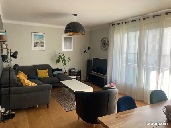 Beau T3 rénové de 67 m² - quartier Procé, Nantes - balcon, box et cave