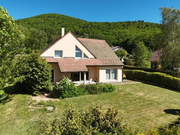 Maison 5 pièces 195 m²