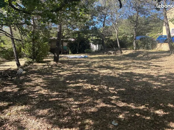 Terrain 440 m² Gréasque