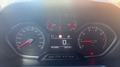Peugeot Rifter Long 1.5 BlueHDi 130 EAT8 - GT Line – 2020 – 92688 km – Diesel – Boîte Automatique — photo 15