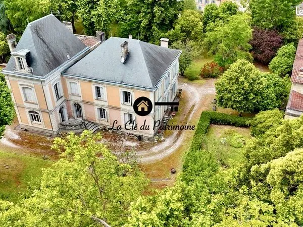 Chateau 11 pièces 559 m²