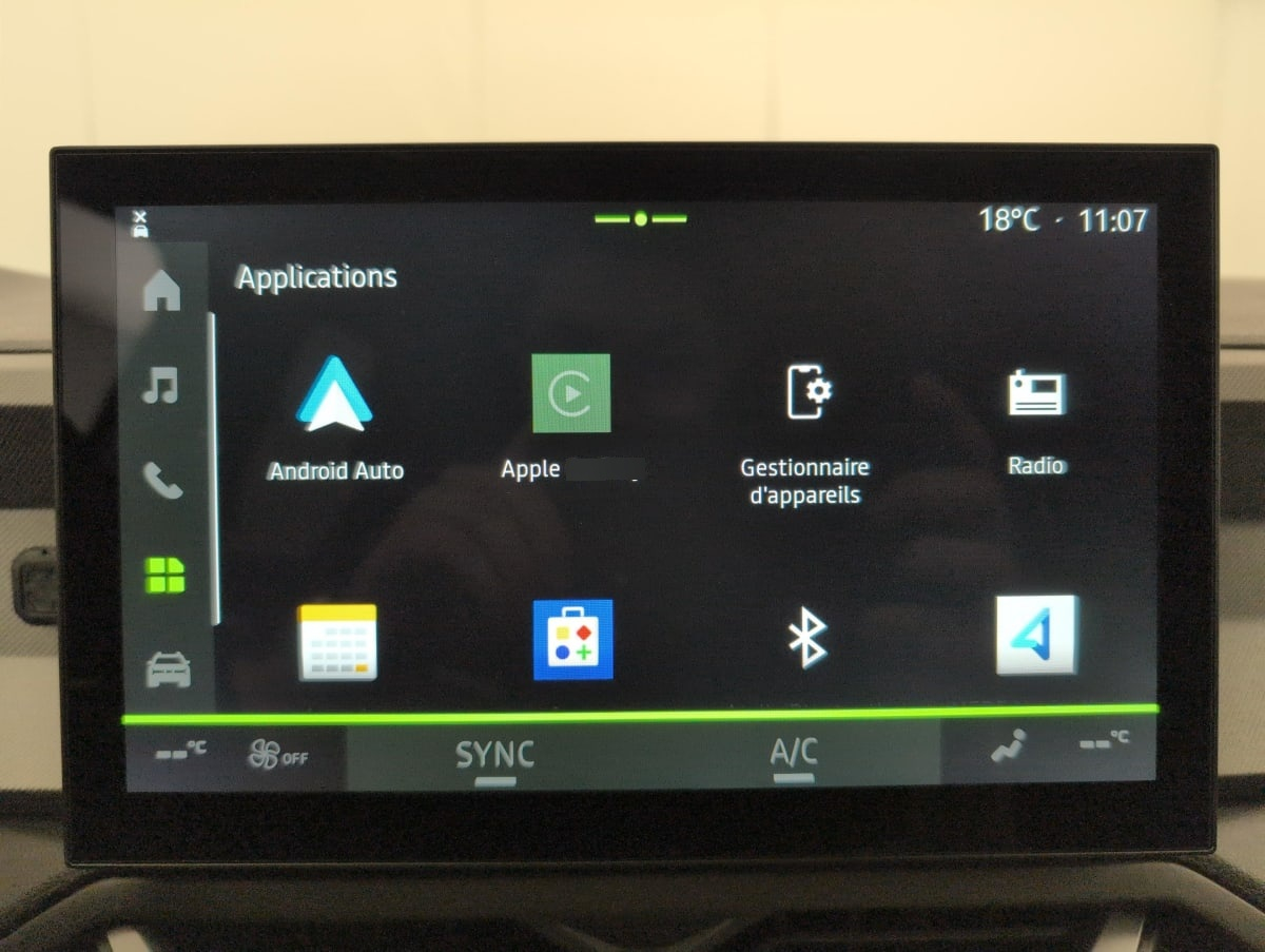 Dacia Bigster — photo 16
