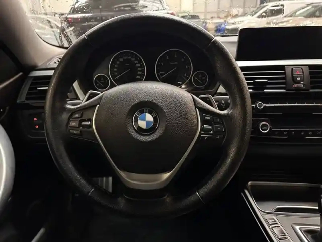 Bmw Serie 4 coupe 420d xdrive 190 ch — photo 11