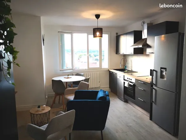 Chambre en coloc, calme, vue dégagée