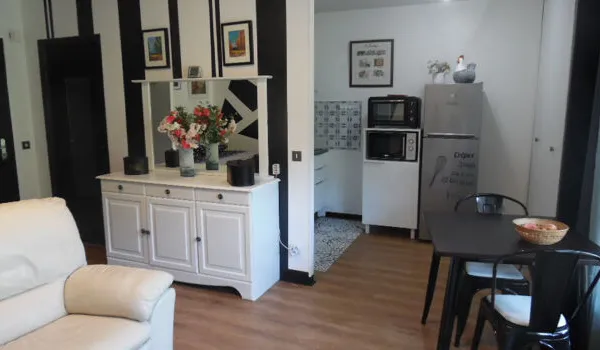 Studio 1 pièce 27 m²