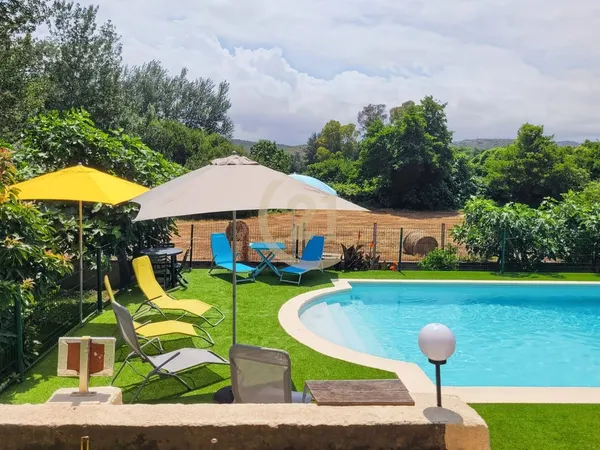 Villa 10 pièces 232 m²