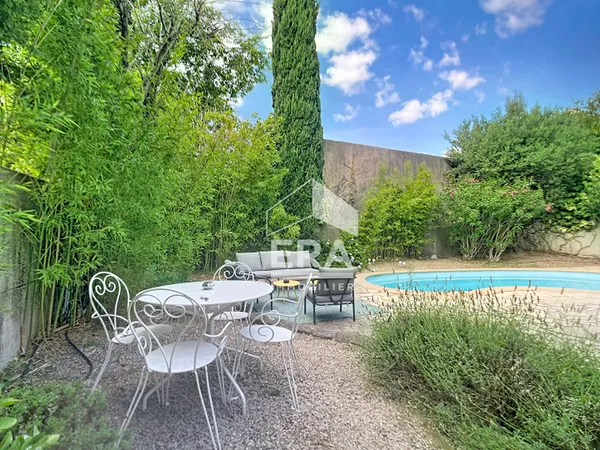 Appartement 5 pièces 179 m²