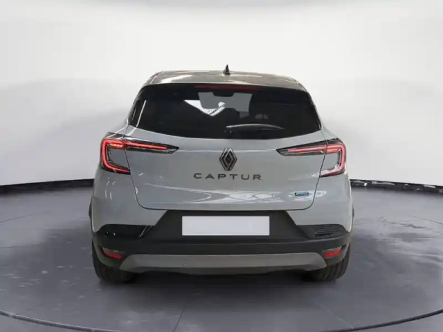 Renault Captur e-tech full hybrid 160 ch — photo 7