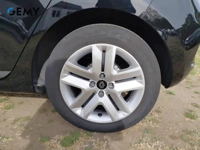 Renault Clio tce 90 — photo 11